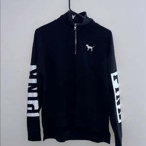 black and white sweatshirt